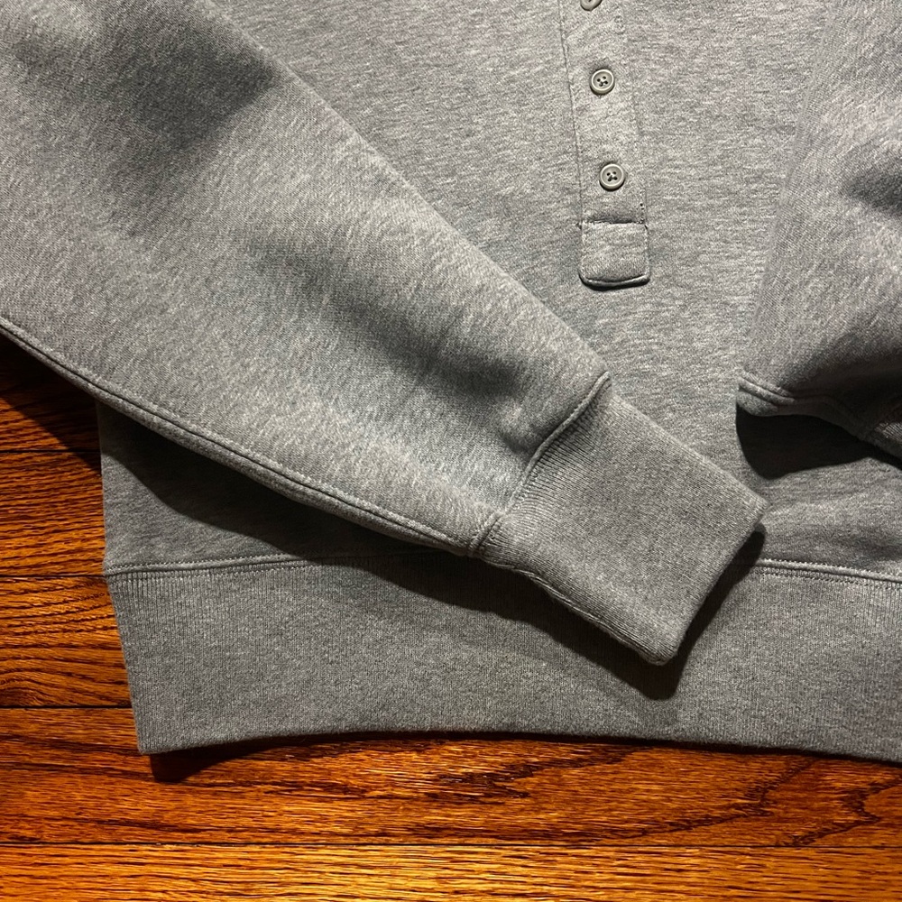 Abercrombie Sweater - Picture 3 of 5